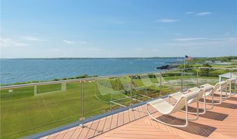 511 Ocean Ave, Newport, RI 02840