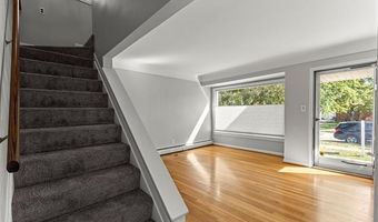 9892 Hubert Ave, Allen Park, MI 48101
