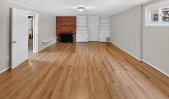10228 HATHERLEIGH Dr, Bethesda, MD 20814