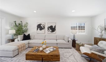 819 Rosemont, Los Angeles, CA 90026