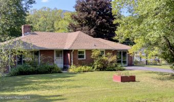 13 Birk St, Acra, NY 12405