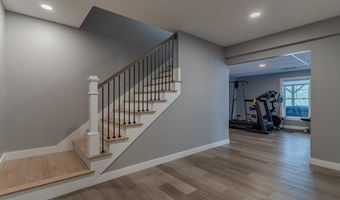 22 Sunrise Cir, Auburn, NH 03032