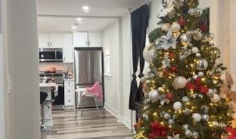 14 Cross St, Andover, NJ 07801