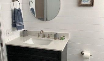 110 Winsor Ave, North Kingstown, RI 02852