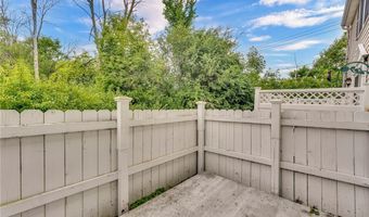 571 Burroughs Dr, Amherst, NY 14226