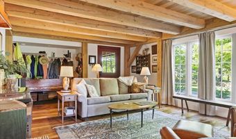 908 Old Franconia Rd, Bethlehem, NH 03574