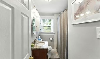 54 Novelty Rd, Warwick, RI 02889