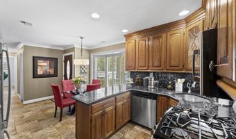 7111 CINDY Ln, Annandale, VA 22003