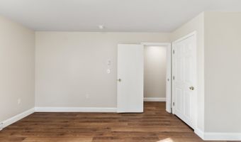 10 Penley St E, Augusta, ME 04330