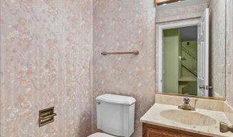 602 E Hackberry Dr, Arlington Heights, IL 60004