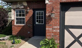 416 Brittany Ct, Aurora, MO 65605
