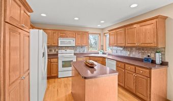 10349 49th St NE, Albertville, MN 55301