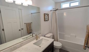 3842 Hidden Valley Dr, Ammon, ID 83406