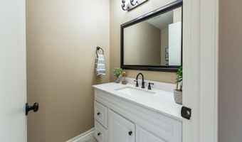 1040 Greenhills Dr, Ann Arbor, MI 48105