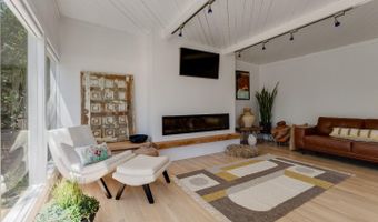 527 Clubhouse Dr, Aptos, CA 95003