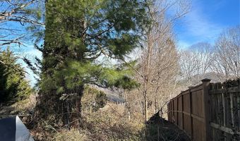 16 Mallory Ln, Arden, NC 28704