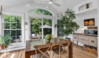 109 Capstan Ave, Beachwood, NJ 08722