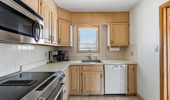 6709 Dune Dr, Avalon, NJ 08202