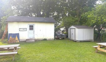 258 Johnson St, Alderson, WV 24910