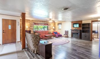 5609 Shady Ln, Anderson, CA 96007