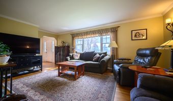 3 Old Dodgingtown Rd, Bethel, CT 06801
