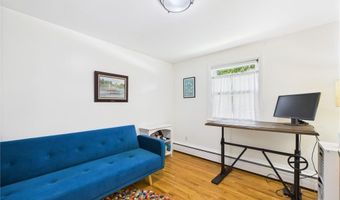 65 Bayberry Ln, East Greenwich, RI 02818