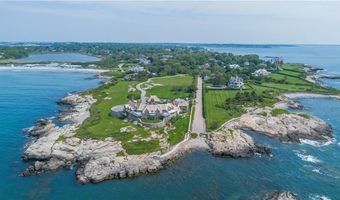 57 Ledge Rd 2, Newport, RI 02840