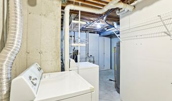 750 Engelhart Dr, Madison, WI 53713