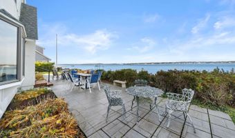 35 Benedict Rd, Bourne, MA 02532