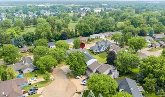 1023 W RIDGEVIEW Dr, Appleton, WI 54914