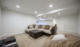 41 Gina Dr, Allentown, NJ 08501