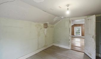 105 Hicks Ave, Bennington, VT 05201