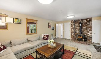 13063 BROOKSIDE Dr, Aurora, OR 97002