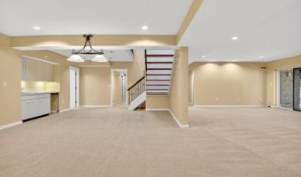 9209 VENDOME Dr, Bethesda, MD 20817