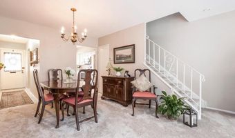 90 HAMPSTEAD Dr 90, Ambler, PA 19002