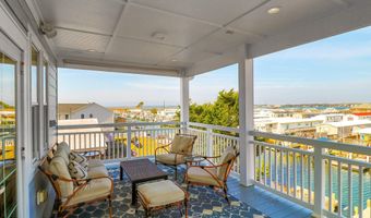 301 Old Causeway Rd, Atlantic Beach, NC 28512