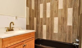 1924 Wharton St, Airville, PA 15203