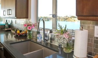 4465 Adams St, Carlsbad, CA 92008