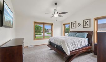 400 Mourning Dove Ct, Arena, WI 53503