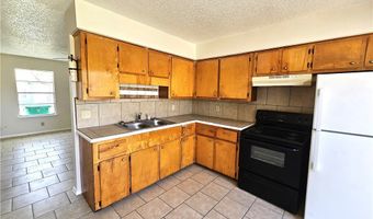 160 N 13th St, Aransas Pass, TX 78336