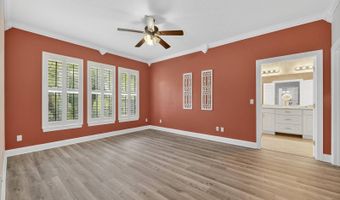 123 Aberdeen Pond Dr, Apollo Beach, FL 33572