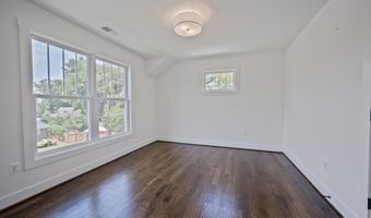 2100 PATRICK HENRY Dr, Arlington, VA 22205