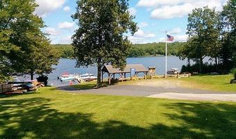 131 Lakewood Dr, Coventry, CT 06238