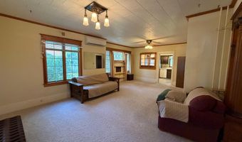 303 S Clark St, Bassett, NE 68714