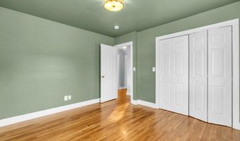 20 Starboard St, Beachwood, NJ 08722