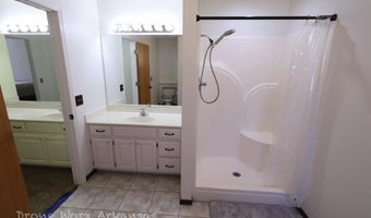 9 Piccadilly Ln, Bella Vista, AR 72714