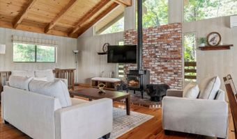 2594 Navajo Dr, Arnold, CA 95223
