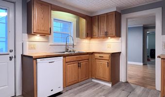 178 Birch St, Bangor, ME 04401