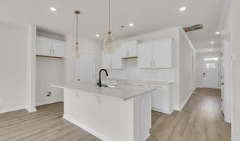 131 Hunter Ridge Dr, Boiling Springs, SC 29316