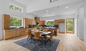 20 Stretford Dr, Bella Vista, AR 72714